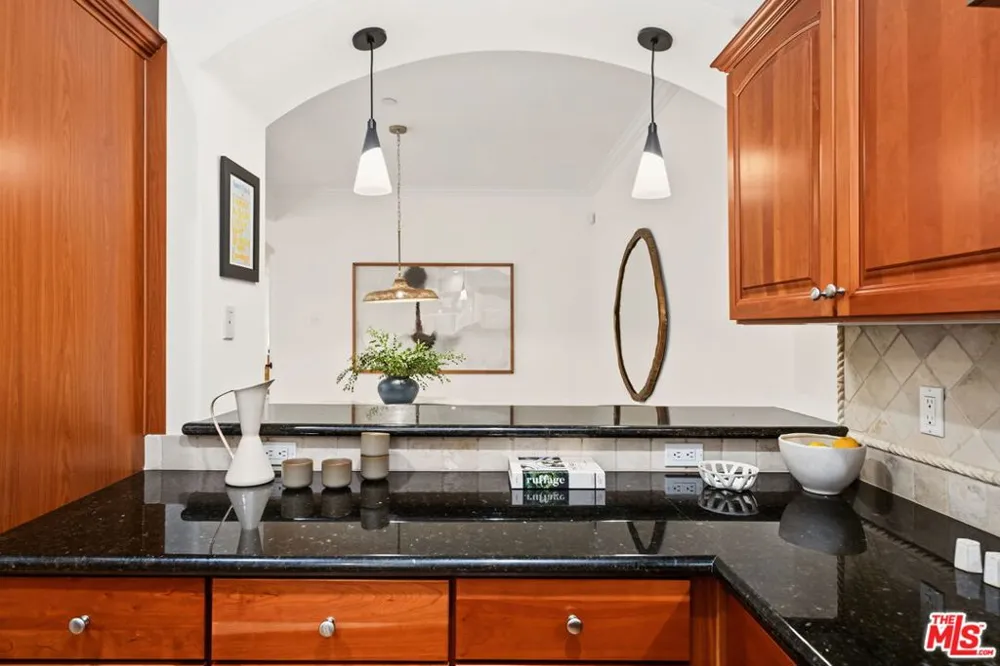 1511 Camden Avenue #103 Los Angeles, CA 90025