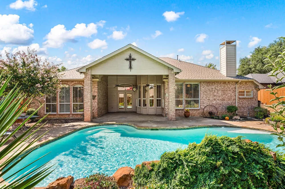 3102 Lake Park Drive Grapevine, TX 76051