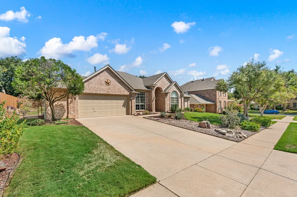3102 Lake Park Drive Grapevine, TX 76051