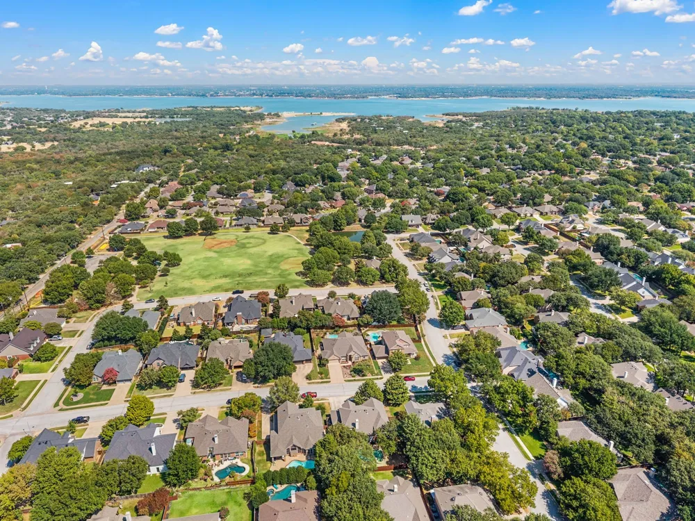 3102 Lake Park Drive Grapevine, TX 76051