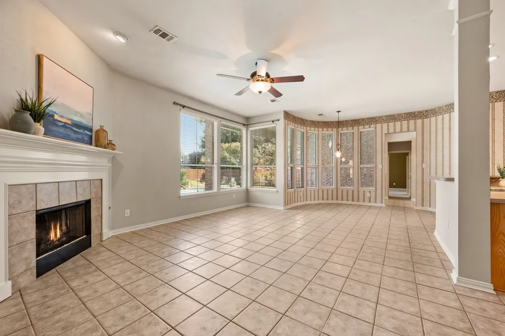 3102 Lake Park Drive Grapevine, TX 76051