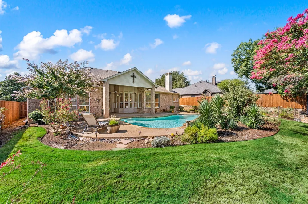 3102 Lake Park Drive Grapevine, TX 76051