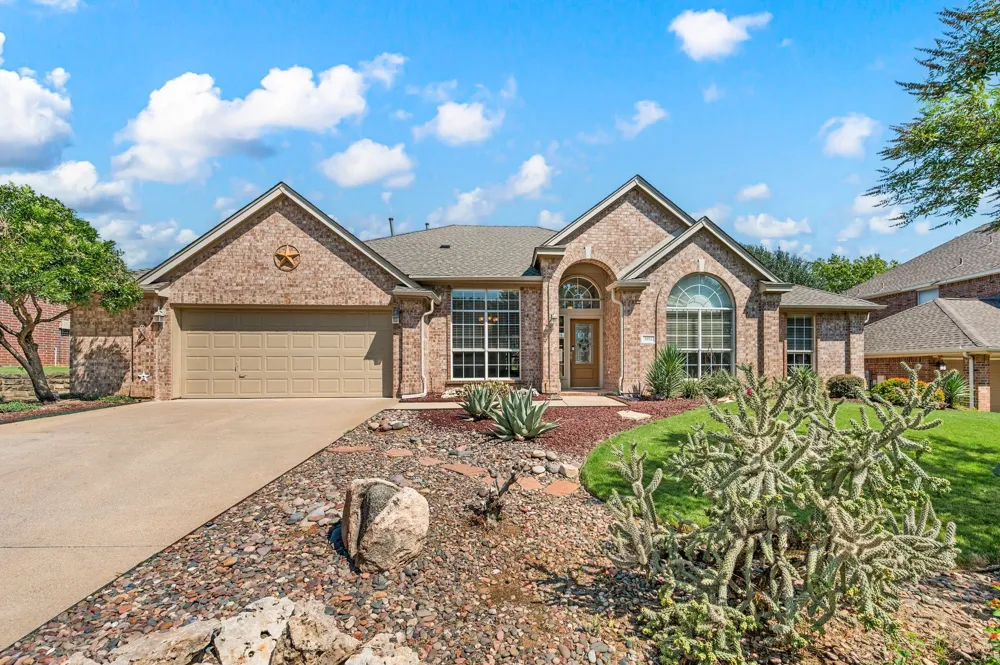 3102 Lake Park Drive Grapevine, TX 76051