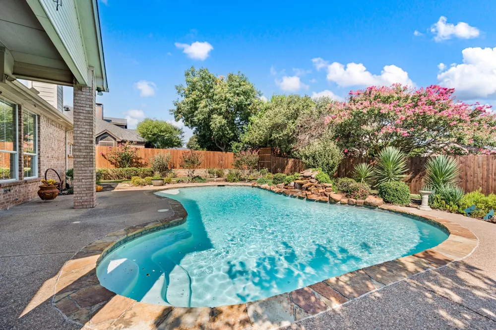 3102 Lake Park Drive Grapevine, TX 76051