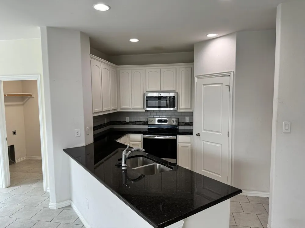 305 Lead Creek Drive Fort Worth, TX 76131