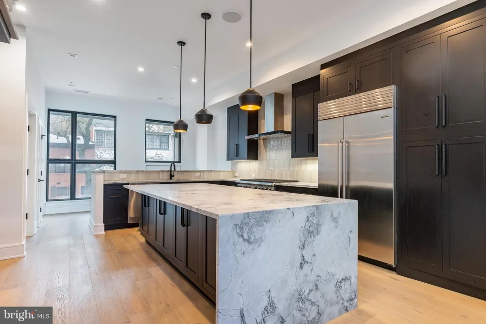 2320 SANSOM STREET Philadelphia, PA 19103