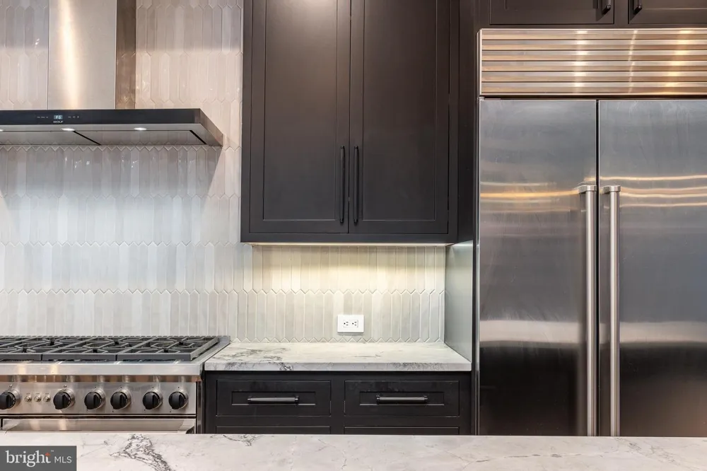 2320 SANSOM STREET Philadelphia, PA 19103
