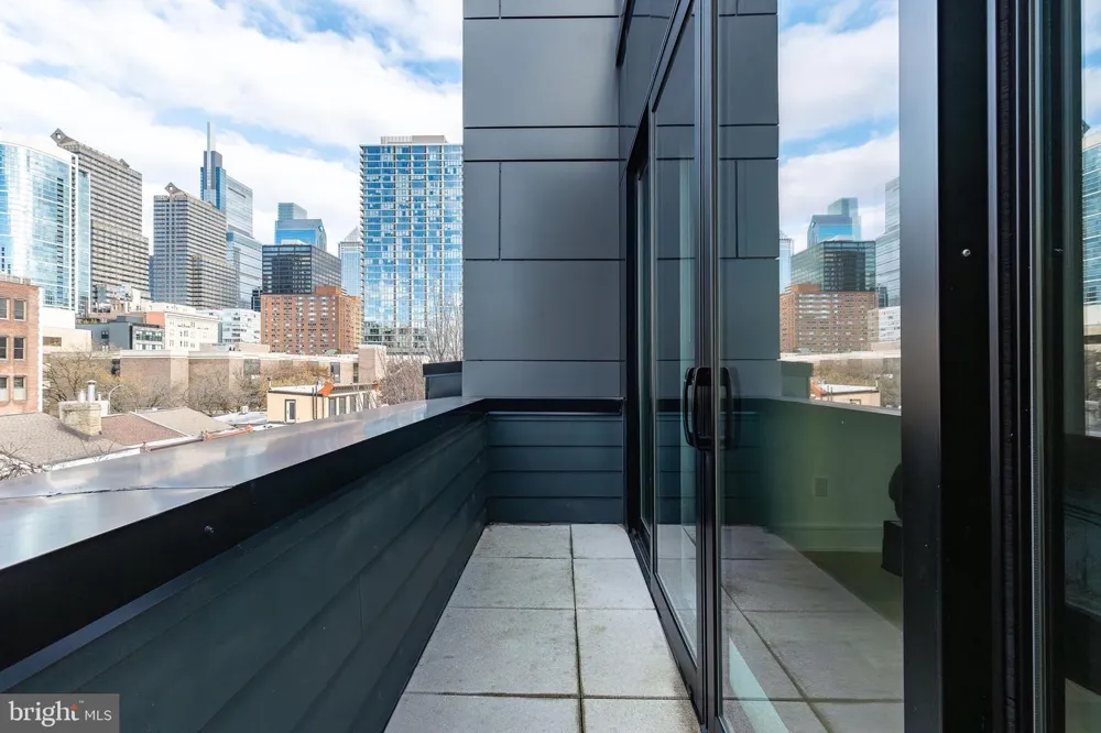 2320 SANSOM STREET Philadelphia, PA 19103