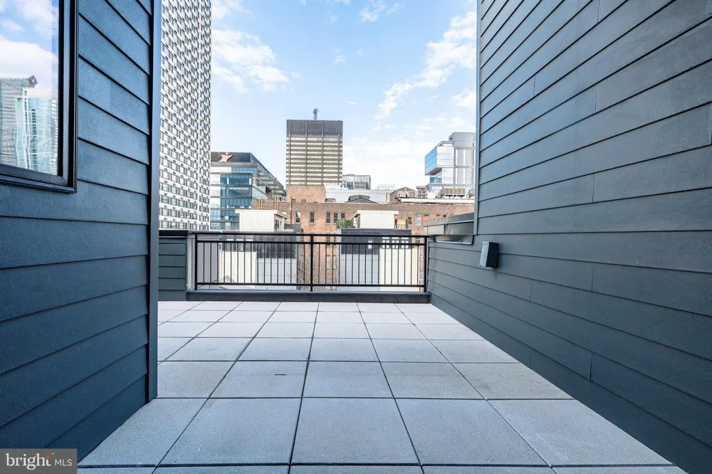 2320 SANSOM STREET Philadelphia, PA 19103