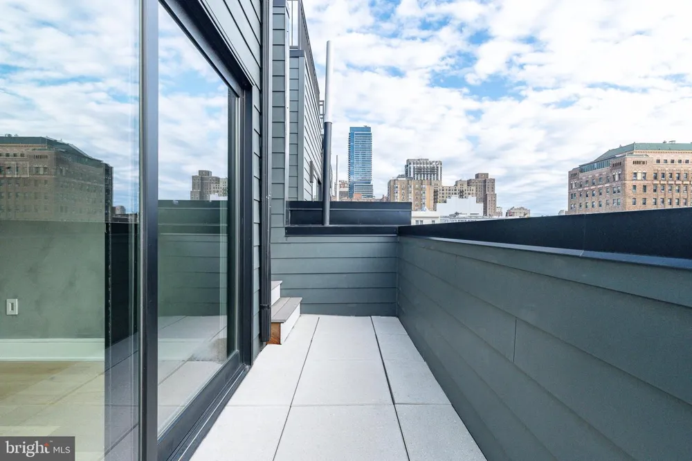 2320 SANSOM STREET Philadelphia, PA 19103