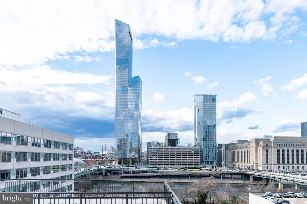 2320 SANSOM STREET Philadelphia, PA 19103