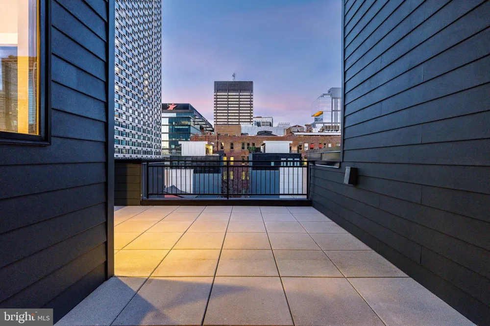 2320 SANSOM STREET Philadelphia, PA 19103