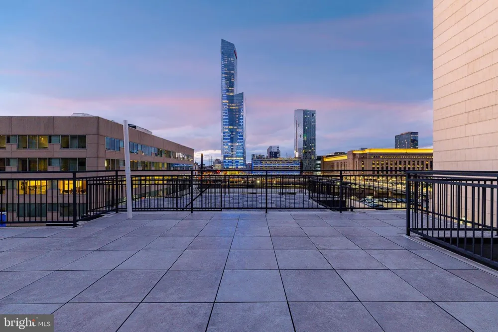 2320 SANSOM STREET Philadelphia, PA 19103