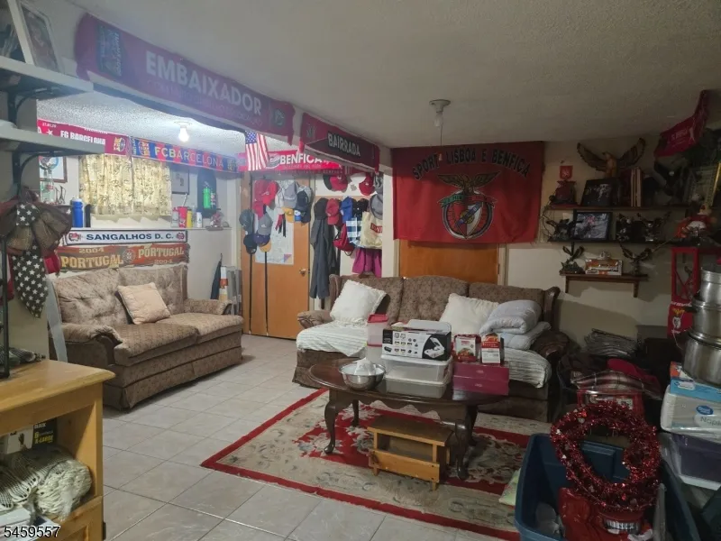 744 Van Buren Ave Elizabeth City, NJ 07201