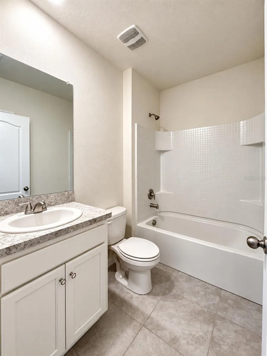 721 KINDRED LANE Auburndale, FL 33823