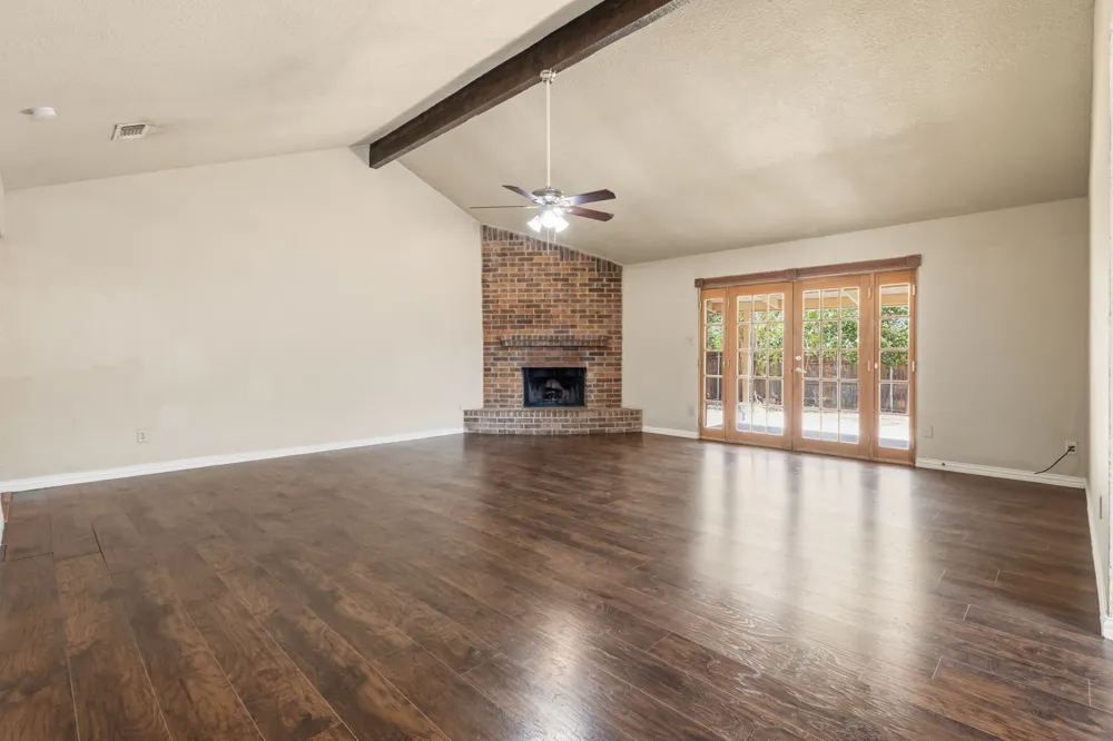 6229 Maple Springs Drive Arlington, TX 76001