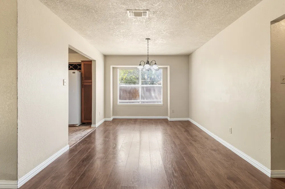 6229 Maple Springs Drive Arlington, TX 76001