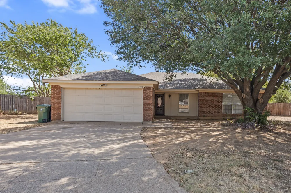6229 Maple Springs Drive Arlington, TX 76001