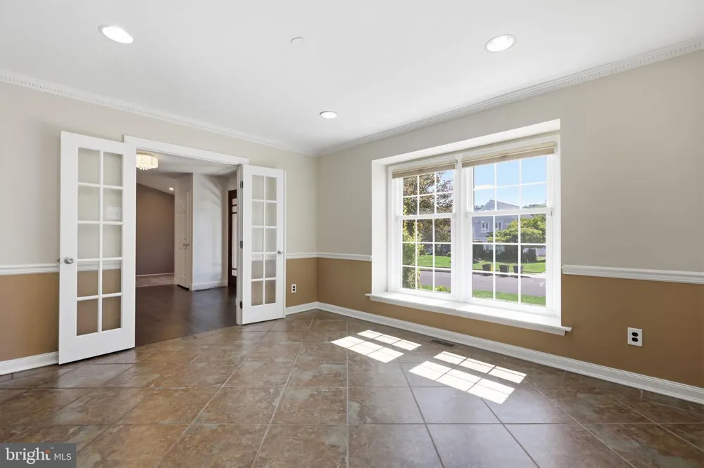 1272 KNOX DRIVE Yardley, PA 19067