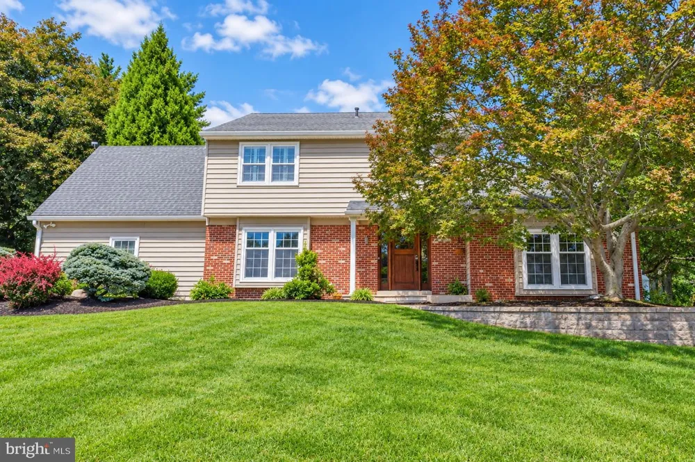 1272 KNOX DRIVE Yardley, PA 19067