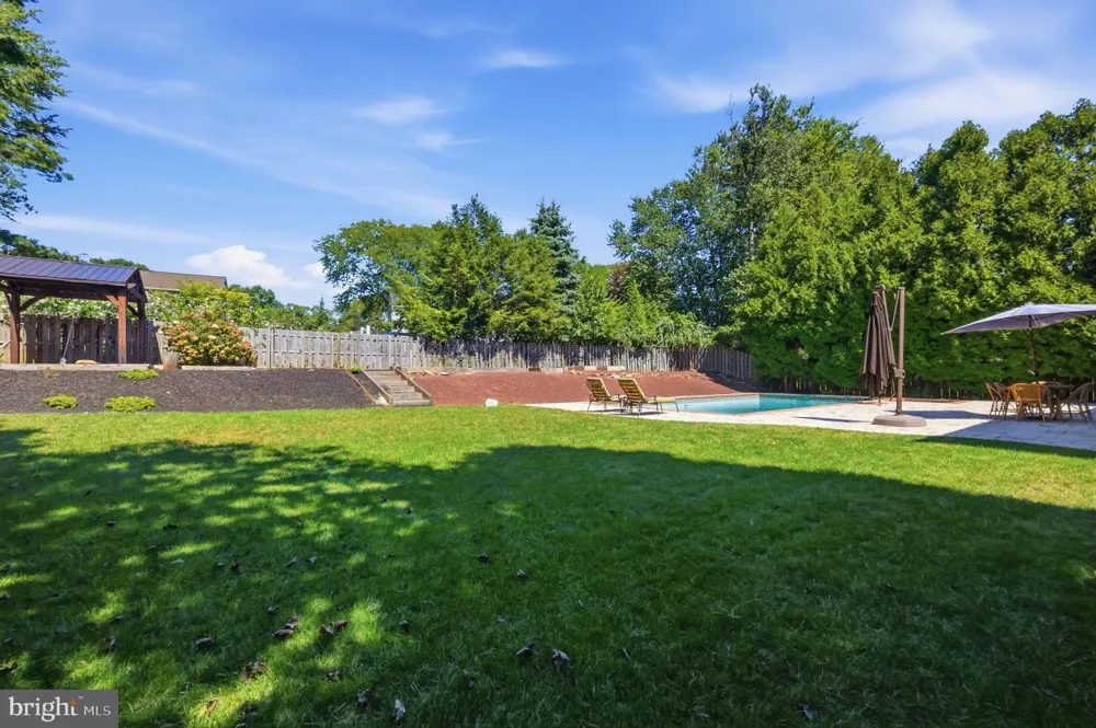 1272 KNOX DRIVE Yardley, PA 19067