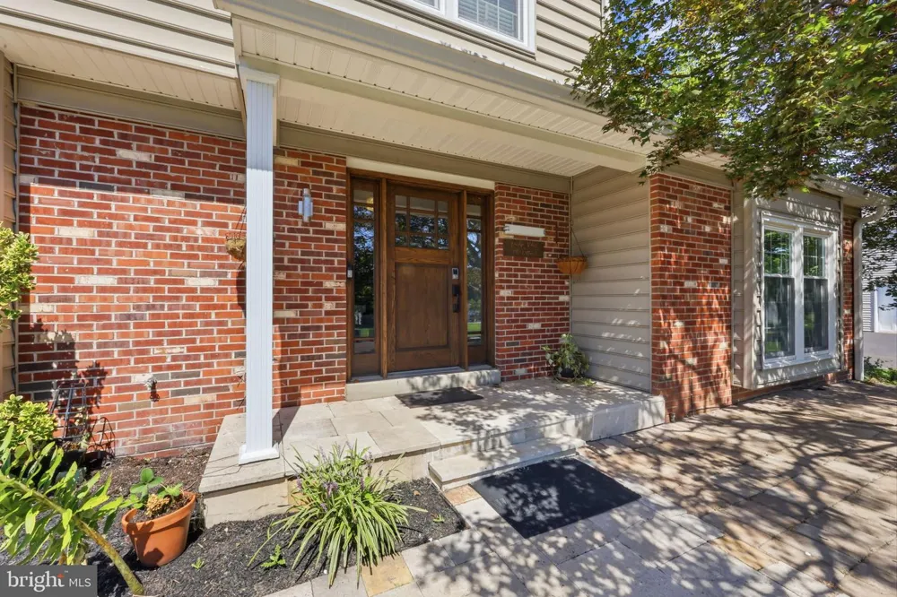 1272 KNOX DRIVE Yardley, PA 19067