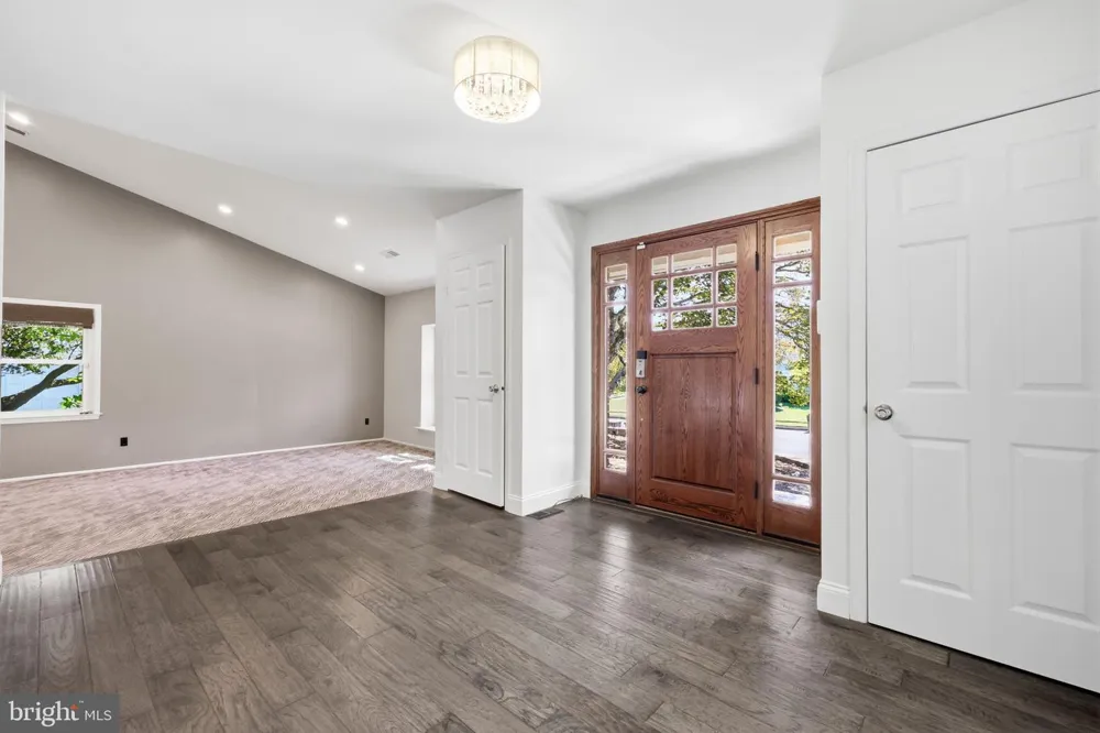 1272 KNOX DRIVE Yardley, PA 19067