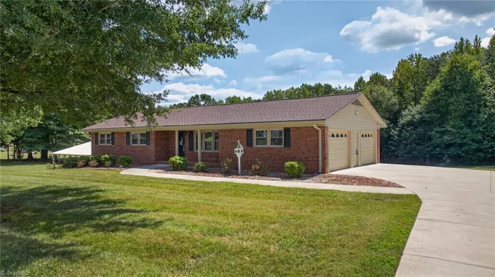 1335 Old Mill Farm Road Lexington, NC 27295