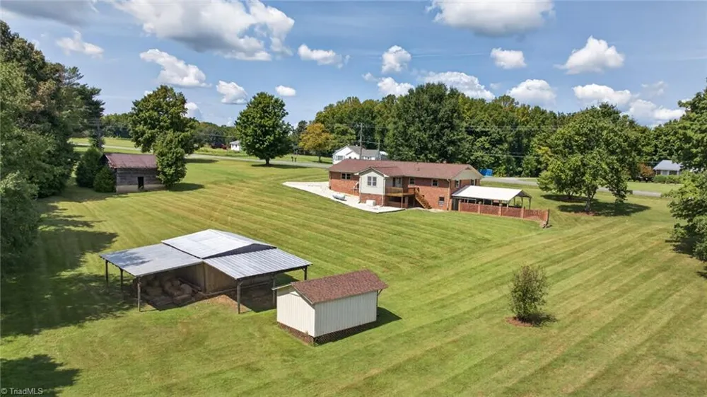 1335 Old Mill Farm Road Lexington, NC 27295