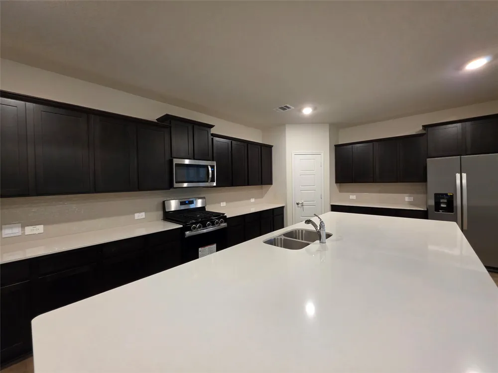 10108 Boxwood Way Aubrey, TX 76227