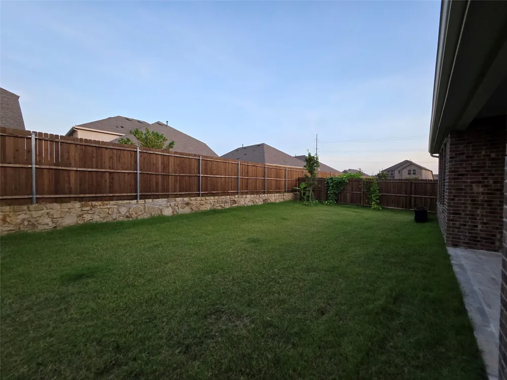 10108 Boxwood Way Aubrey, TX 76227