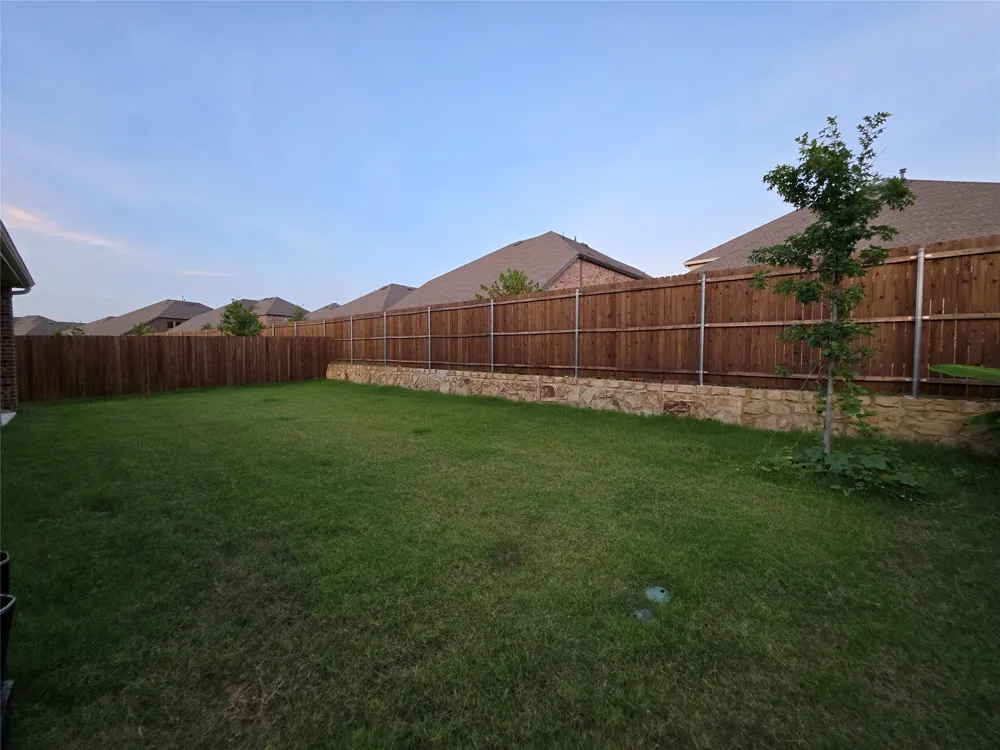 10108 Boxwood Way Aubrey, TX 76227