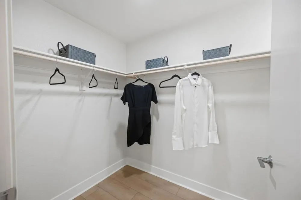 657 Walnut Street #303 San Carlos, CA 94070