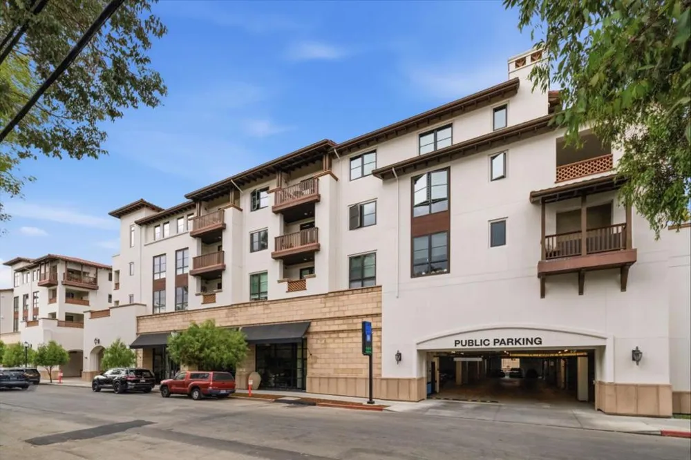 657 Walnut Street #303 San Carlos, CA 94070