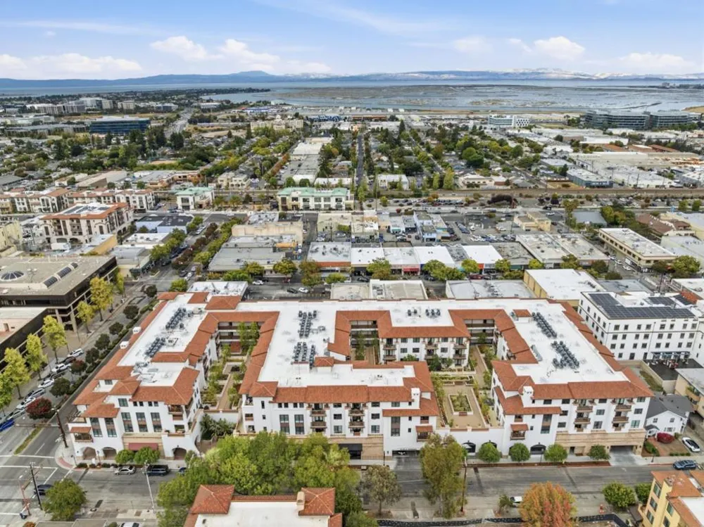 657 Walnut Street #303 San Carlos, CA 94070