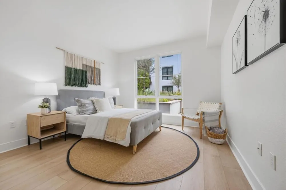 657 Walnut Street #303 San Carlos, CA 94070
