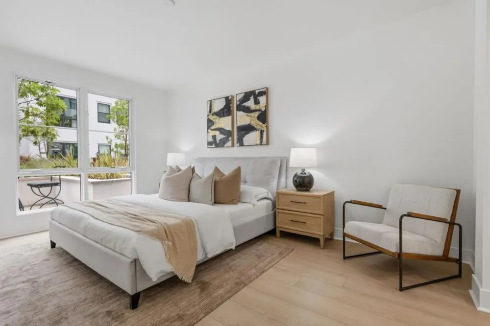 657 Walnut Street #303 San Carlos, CA 94070