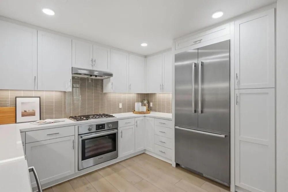 657 Walnut Street #303 San Carlos, CA 94070