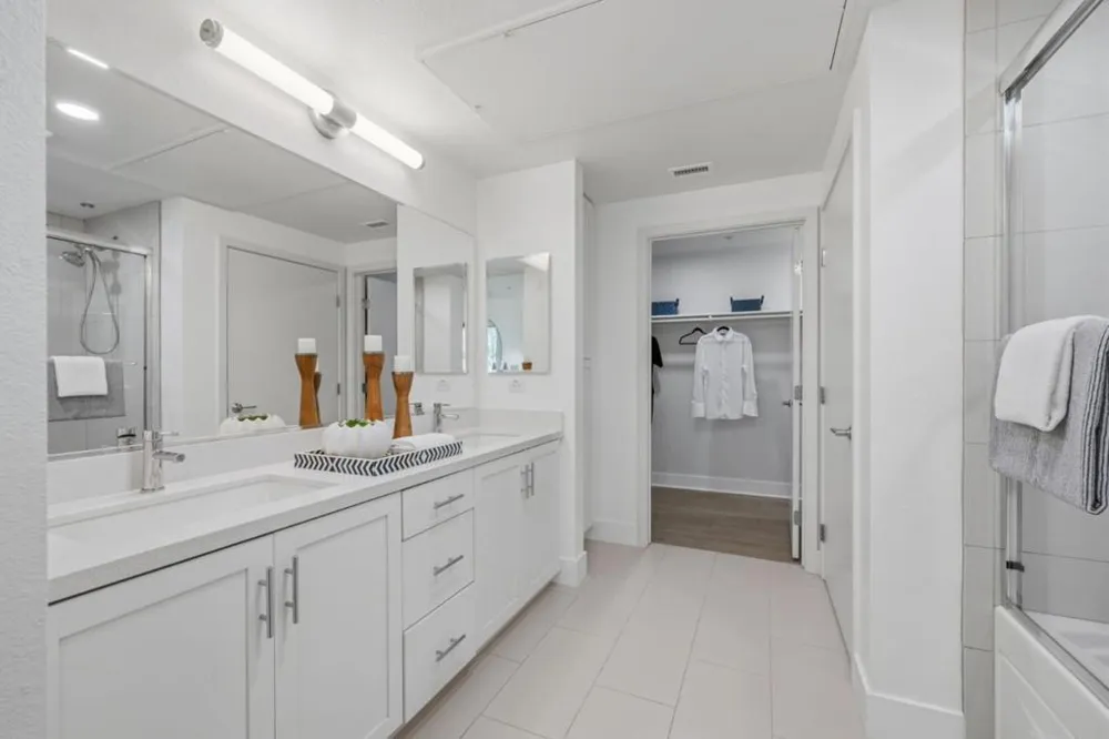 657 Walnut Street #303 San Carlos, CA 94070