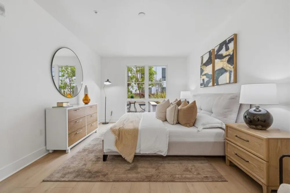 657 Walnut Street #303 San Carlos, CA 94070