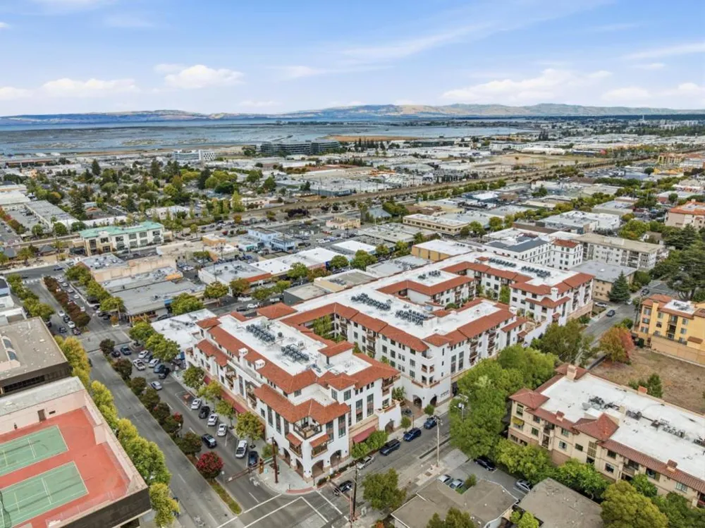 657 Walnut Street #303 San Carlos, CA 94070