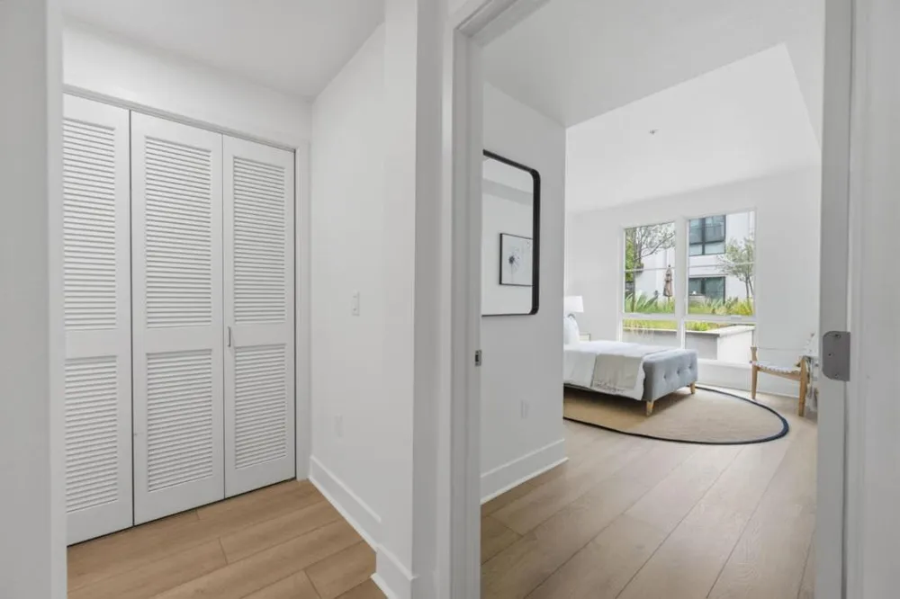 657 Walnut Street #303 San Carlos, CA 94070