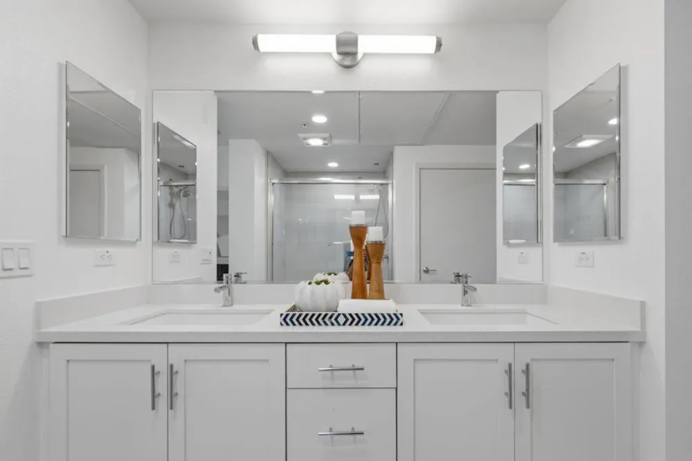 657 Walnut Street #303 San Carlos, CA 94070