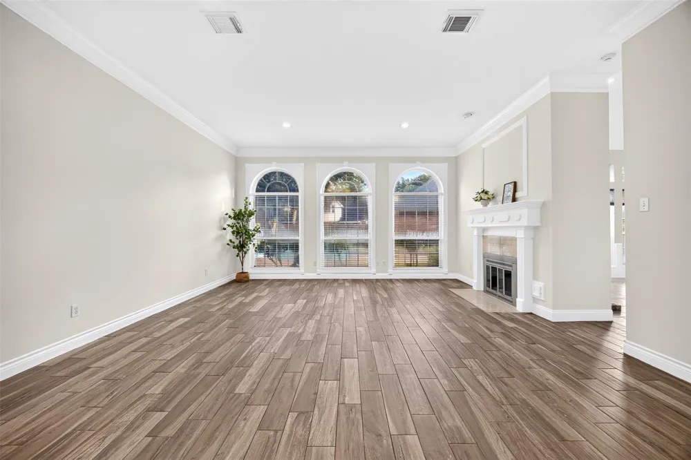 19602 Laurel Park Lane Houston, TX 77094