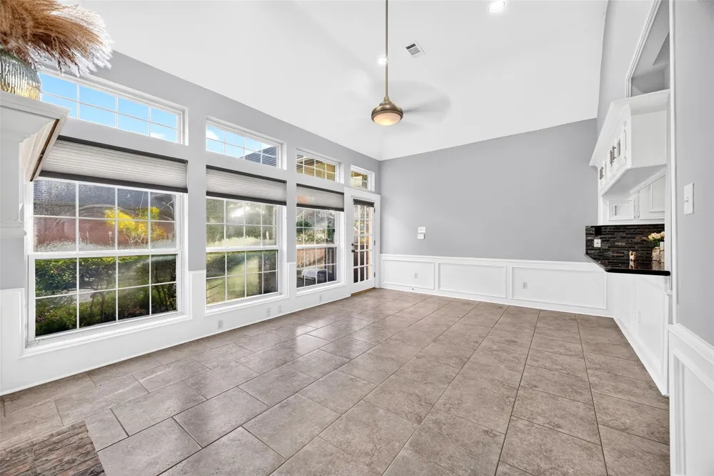 19602 Laurel Park Lane Houston, TX 77094