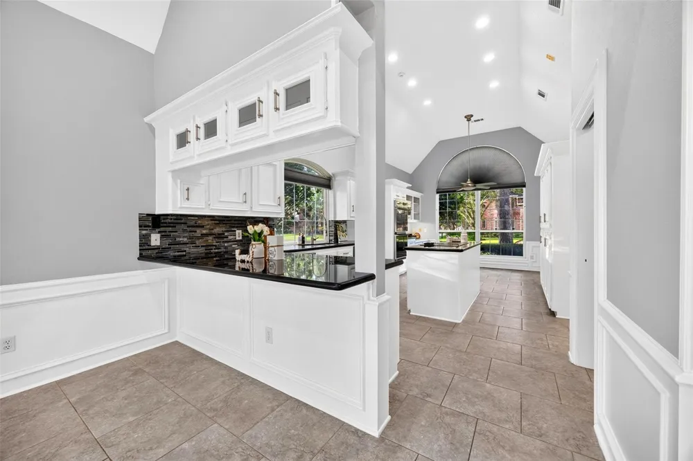 19602 Laurel Park Lane Houston, TX 77094