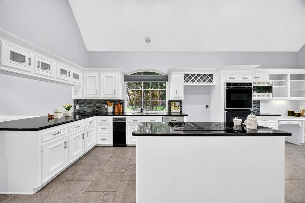 19602 Laurel Park Lane Houston, TX 77094