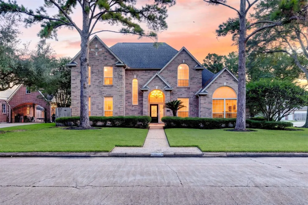19602 Laurel Park Lane Houston, TX 77094