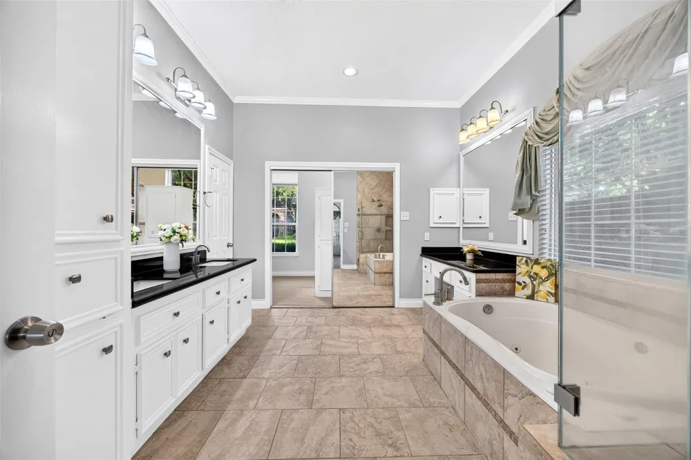 19602 Laurel Park Lane Houston, TX 77094