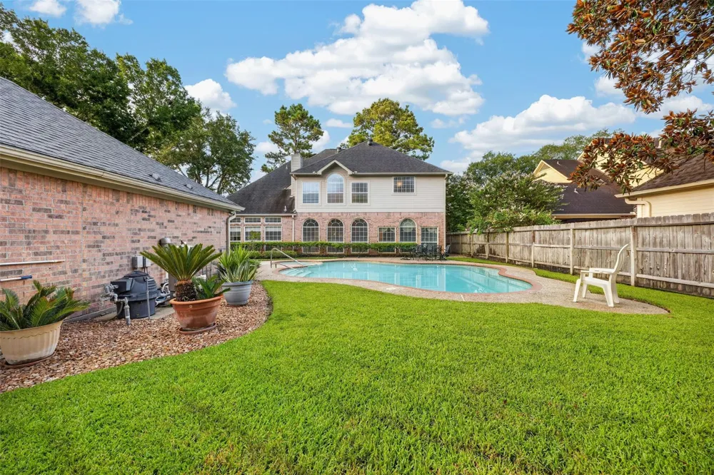 19602 Laurel Park Lane Houston, TX 77094